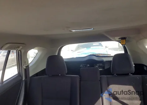 2017 Toyota Rav4 Le z USA, uszkodzony, nr VIN JTMZFREV2HJ700249